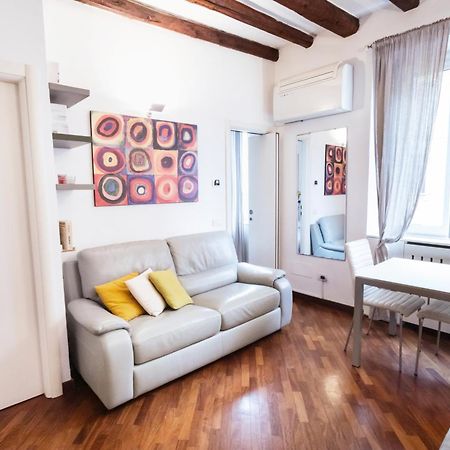 Cosy And Bright Flat In The Heart Of Porta Venezia Appartement Milaan Buitenkant foto